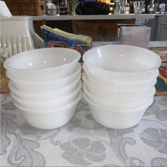 10 Vintage 6oz White Milk Glass Custard Cups Ramekins/ Fruit Bowls/ Prep Cups - Picture 9 of 9